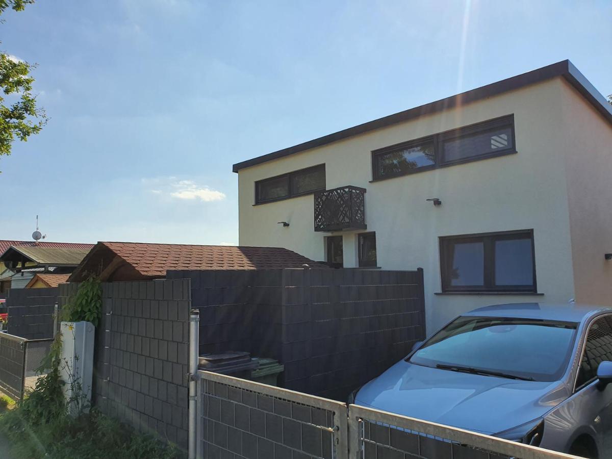Ferienhaus Am See-2 Hungen Zewnętrze zdjęcie
